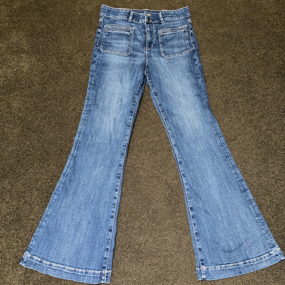 12 LONG- American Eagle Flare Jeans - Next level stretch